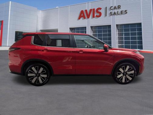 Red Diamond 2025 Mitsubishi Outlander SE S-AWC