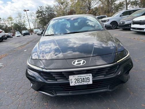 2025 Hyundai ELANTRA SEL