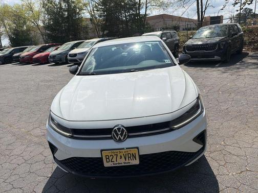 Pure White 2025 Volkswagen Jetta 1.5T Sport