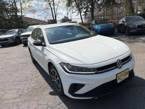 Pure White 2025 Volkswagen Jetta 1.5T Sport