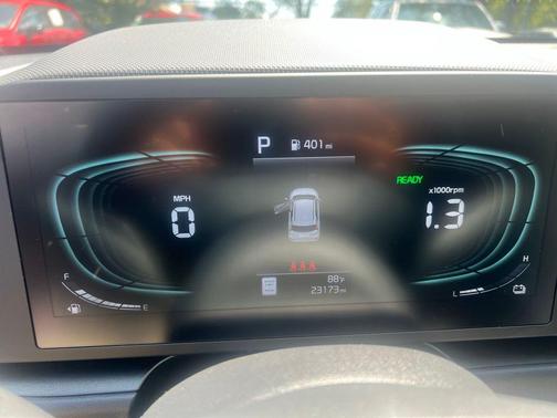 Aurora Black 2025 Kia Niro LX