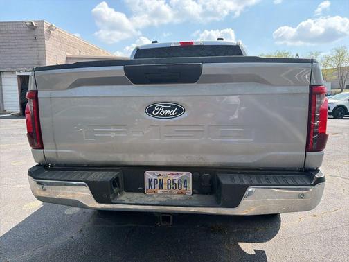 Iconic Silver Metallic 2025 Ford F-150 XLT