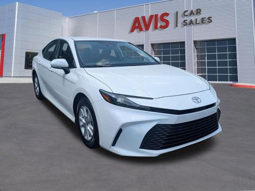 Ice Cap 2025 Toyota Camry LE