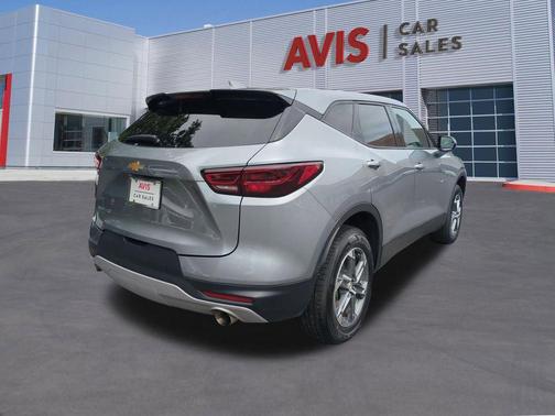 Sterling Gray Metallic 2025 Chevrolet Blazer 2LT