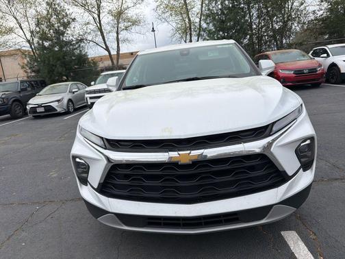 Summit White 2025 Chevrolet Blazer 2LT