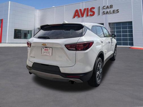 Summit White 2025 Chevrolet Blazer 2LT