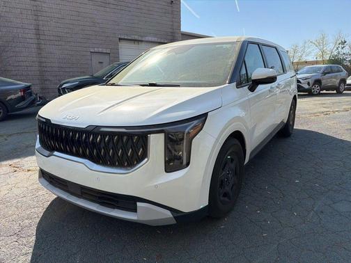 2025 Kia Carnival LXS