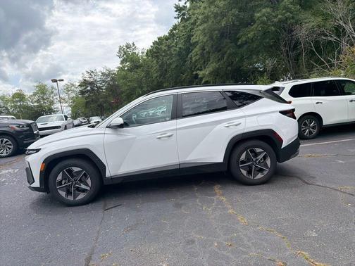White Pearl 2025 Hyundai TUCSON SEL