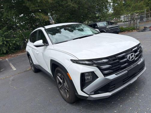 White Pearl 2025 Hyundai TUCSON SEL