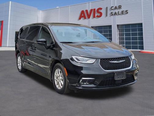 2025 Chrysler Pacifica L