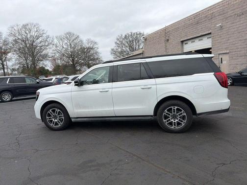 2025 Ford Expedition Max Active 4x4