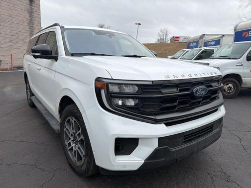 2025 Ford Expedition Max Active 4x4