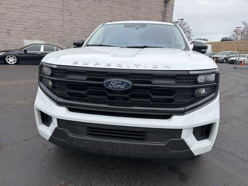 2025 Ford Expedition Max Active 4x4
