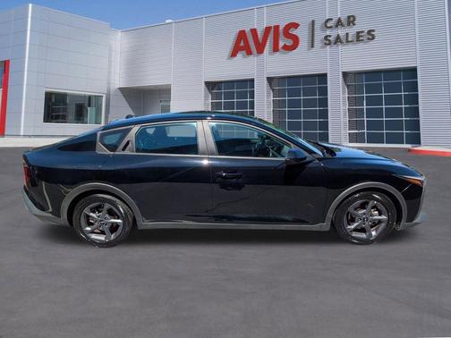 Aurora Black Pearl 2025 Kia K4 LXS