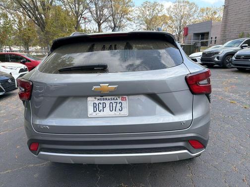Sterling Gray Metallic 2025 Chevrolet Trax LT