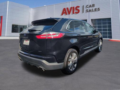 Black Metallic 2024 Ford Edge Titanium