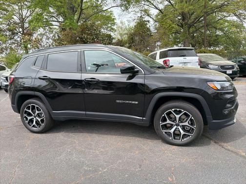 Diamond Black Crystal PC 2025 Jeep Compass Limited