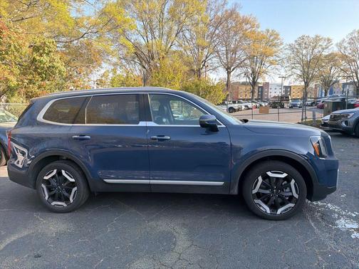 Midnight Lake Blue 2025 Kia Telluride S