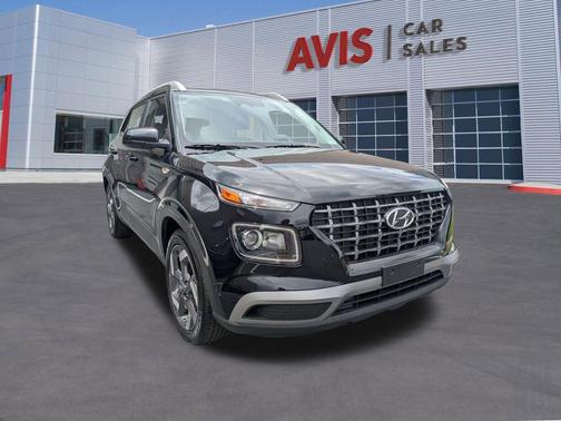 Onyx Black 2025 Hyundai VENUE SEL