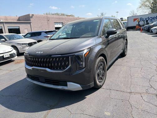 2025 Kia Carnival LXS