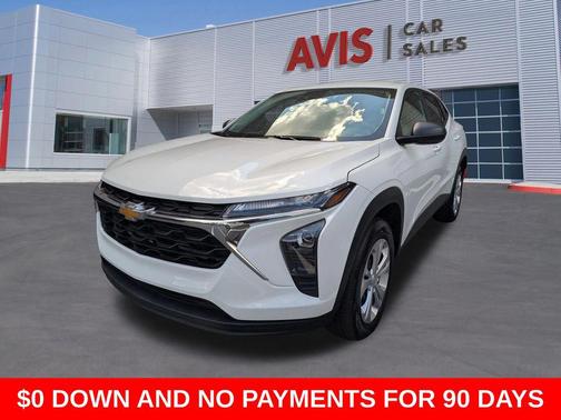 Summit White 2025 Chevrolet Trax LS