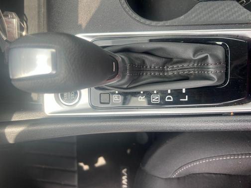 Super Black 2025 Nissan Altima 2.5 SV