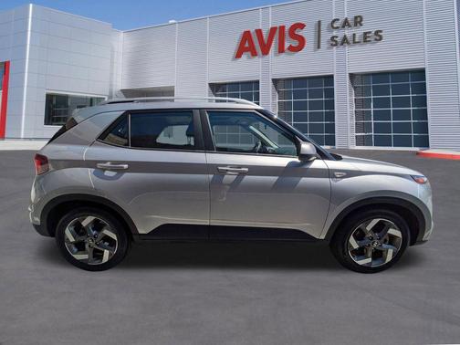 Shimmering Silver 2025 Hyundai VENUE SEL