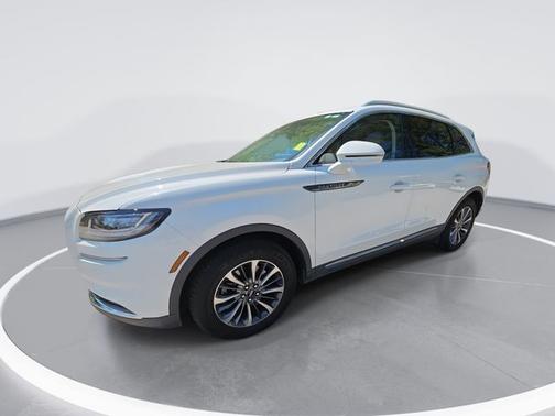 PRISTINE WHITE MET 3C 2023 Lincoln Nautilus STANDARD