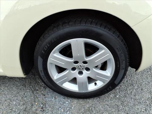 2007 Volkswagen New Beetle 2.5