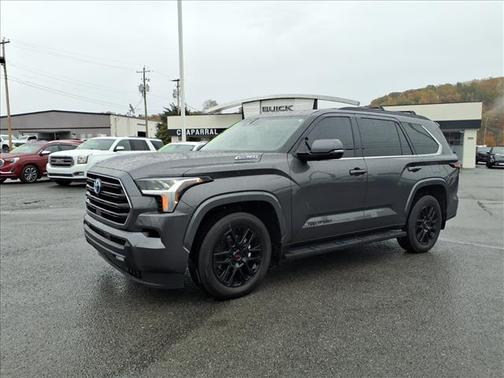 2023 Toyota Sequoia SR5