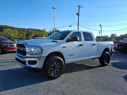 2019 RAM 2500 Tradesman Crew Cab 4x4 6'4' Box