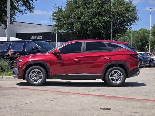 Red 2025 Hyundai TUCSON SE