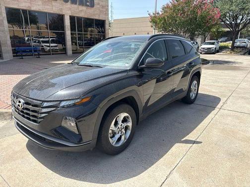 Black Pearl 2024 Hyundai TUCSON SEL