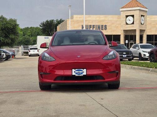 Red Multi 2023 Tesla Model Y Performance