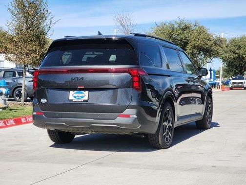 2026 Kia Carnival SX