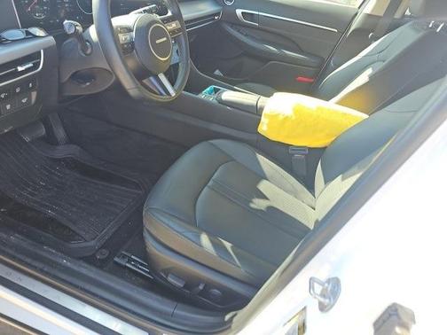 2024 Hyundai SONATA Hybrid Limited