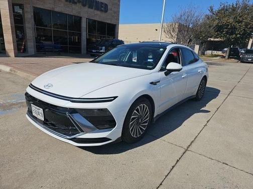 2024 Hyundai SONATA Hybrid Limited