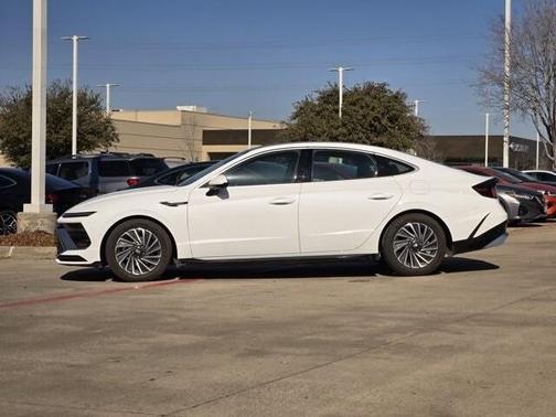 2024 Hyundai SONATA Hybrid Limited