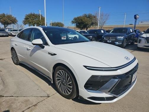 2024 Hyundai SONATA Hybrid Limited