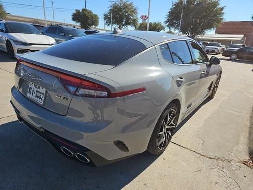 2022 Kia Stinger GT-Line