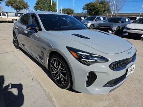 2022 Kia Stinger GT-Line
