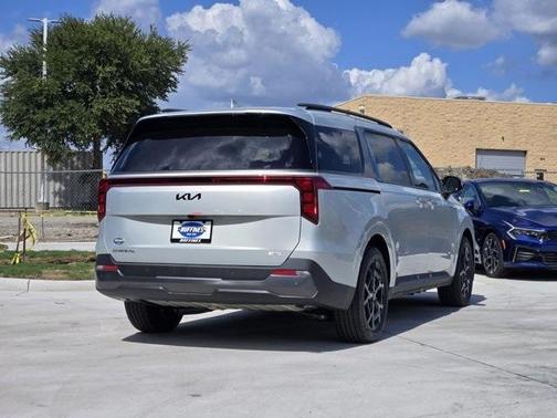 2026 Kia Carnival Hybrid SX