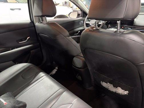 Metal 2025 Hyundai ELANTRA HEV Limited