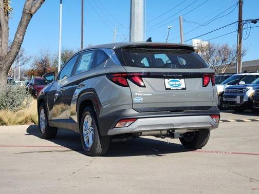 2026 Hyundai TUCSON SE