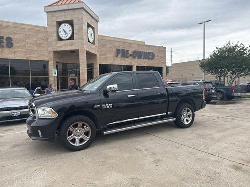 Brilliant Black Crystal Pearlcoat 2016 RAM 1500 Longhorn