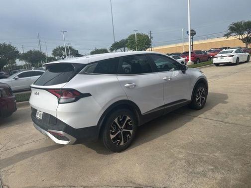 Glacial White Pearl 2023 Kia Sportage EX