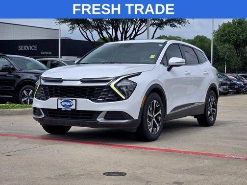 White Pearl 2023 Kia Sportage EX