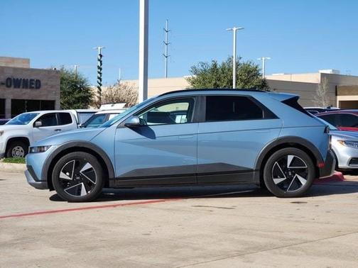 2025 Hyundai IONIQ 5 SEL