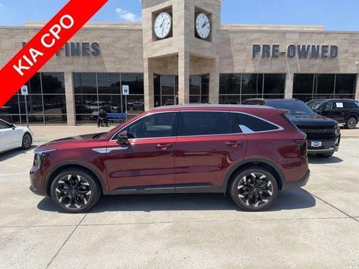 Red 2025 Kia Sorento SX
