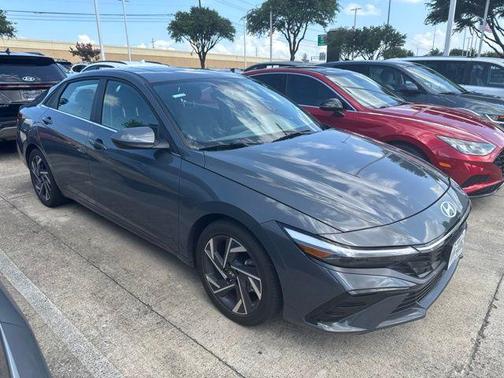 Gray 2025 Hyundai ELANTRA SEL Convenience